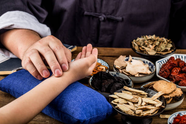 Bắt mạch, Kê đơn